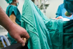 surgery-3034138_1280